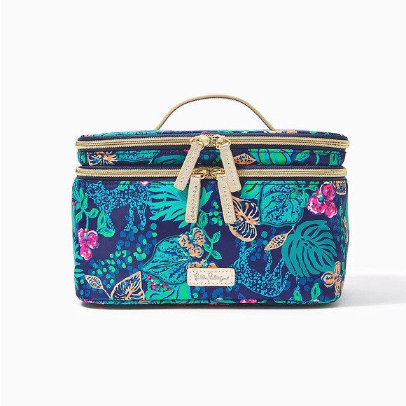 Lilly Pulitzer Devona Cosmetic Case - Low Tide Navy "Life of the Party" Print - Picture 2 of 5